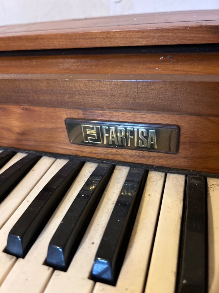 Farfisa Organ