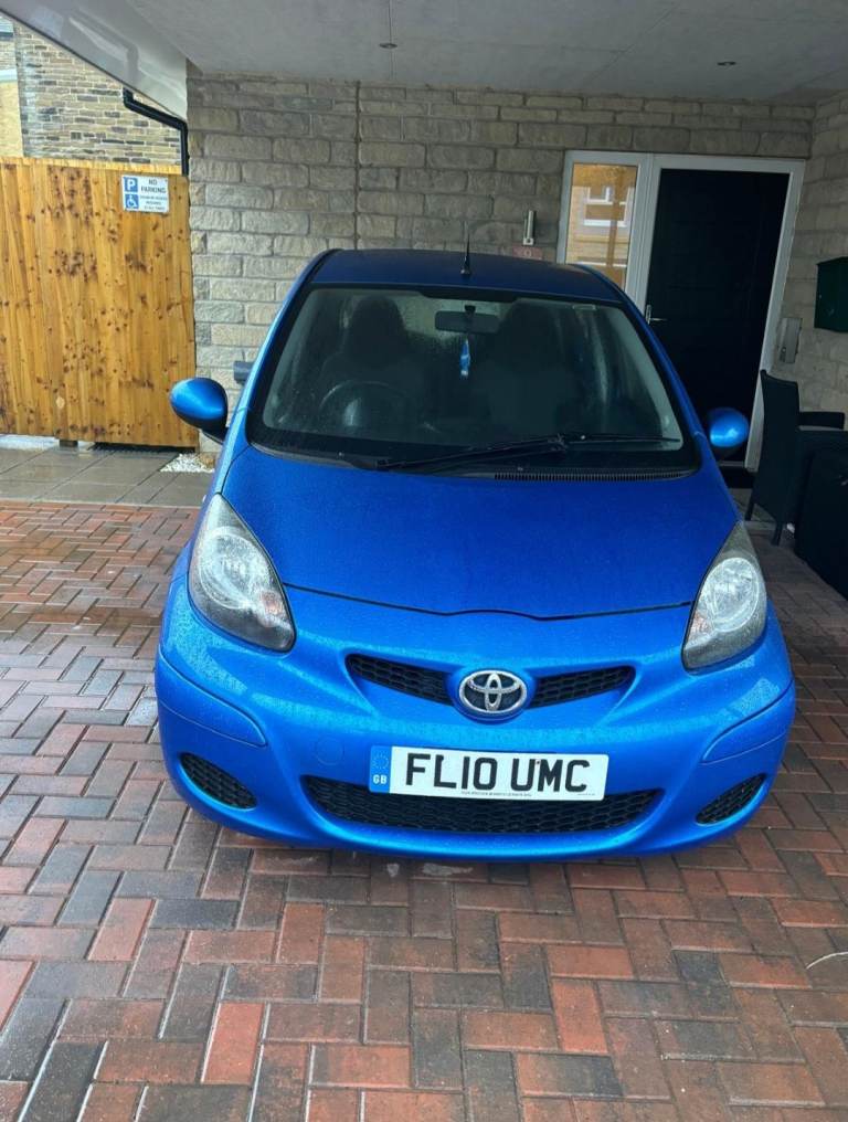 Toyota, AYGO, Hatchback, 2010, Manual, 998 (cc), 5 doors