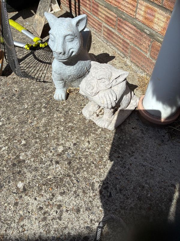 Charming Stone Gargoyle Garden Ornaments - Pair
