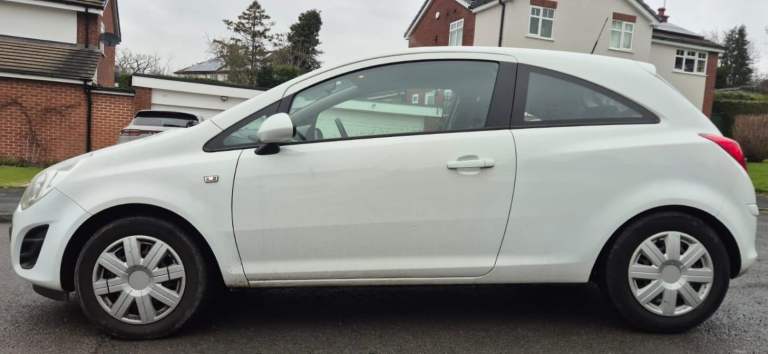 2011 - Facelift - 11 Services -1 Prev Owner. MOT -FEB 2027. Vauxhall Corsa Exclusiv 1.3 CDTI Ecoflex