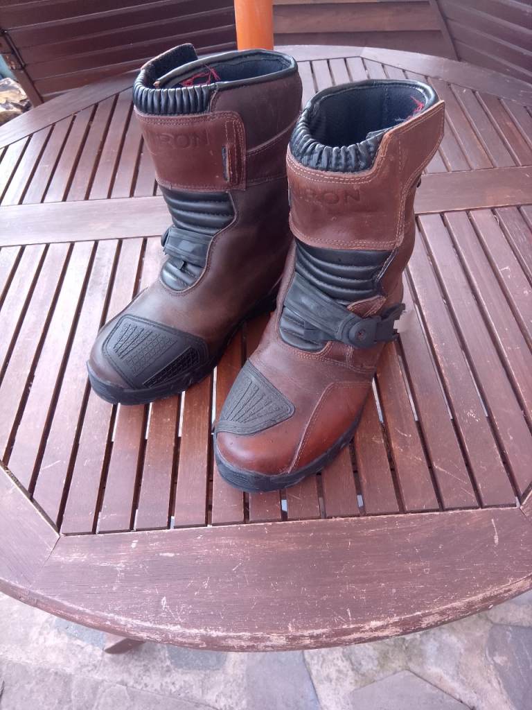 Environ leather motorcycle boots 