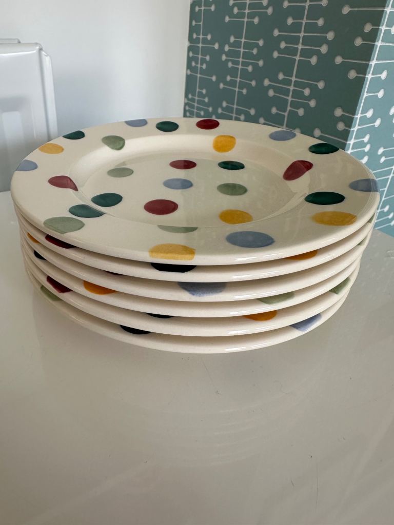 Fabulous Set Of 6 EMMA BRIDGEWATER Polka Dot Small Cake Plates (6.5")