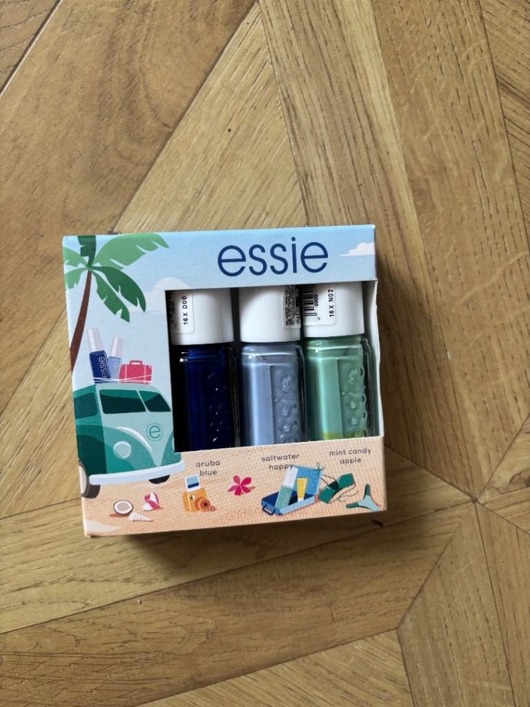 Brand New Essie Mini Trio Kit Nail Polish