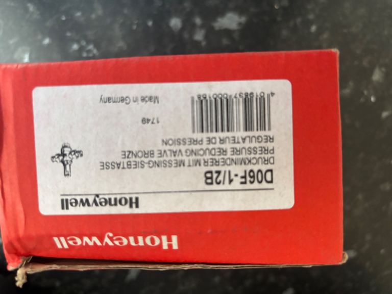 Honeywell D06F-1/2B Pressure Reducing Valve Bronze - New