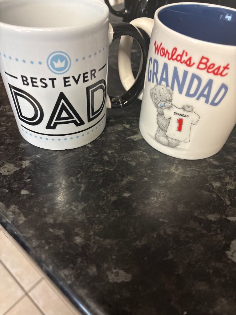 Two mugs best dad and best
