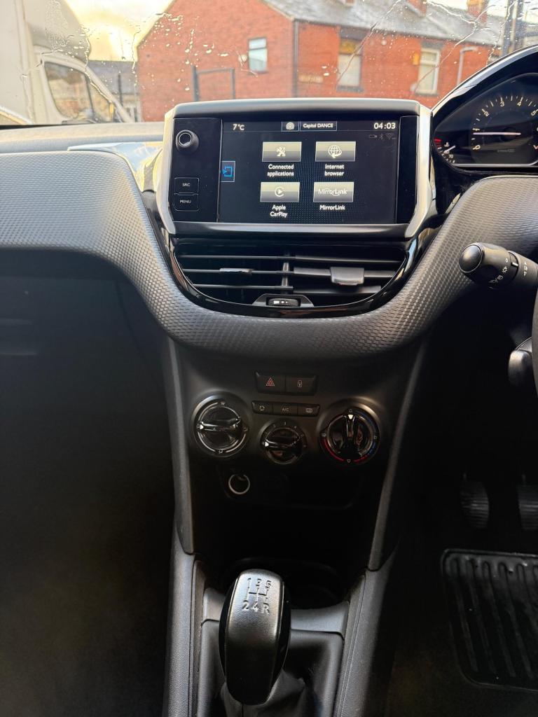 2015 Peugeot 208 1.2 PureTech 82 Active 5dr HATCHBACK PETROL Manual