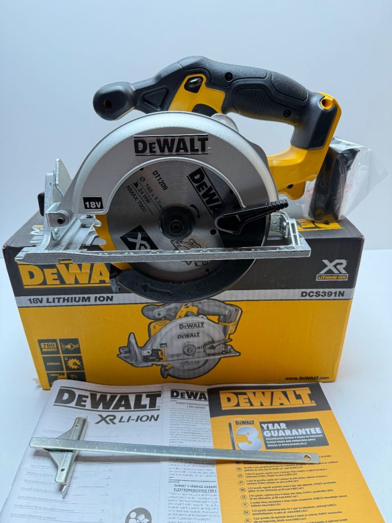 DEWALT DCS391 165MM 18V LI-ION XR CORDLESS CIRCULAR SAW