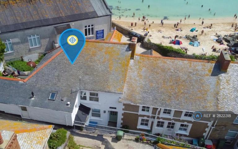 3 bedroom house in Carncrows Road, St. Ives, TR26 (3 bed) (#2822318)