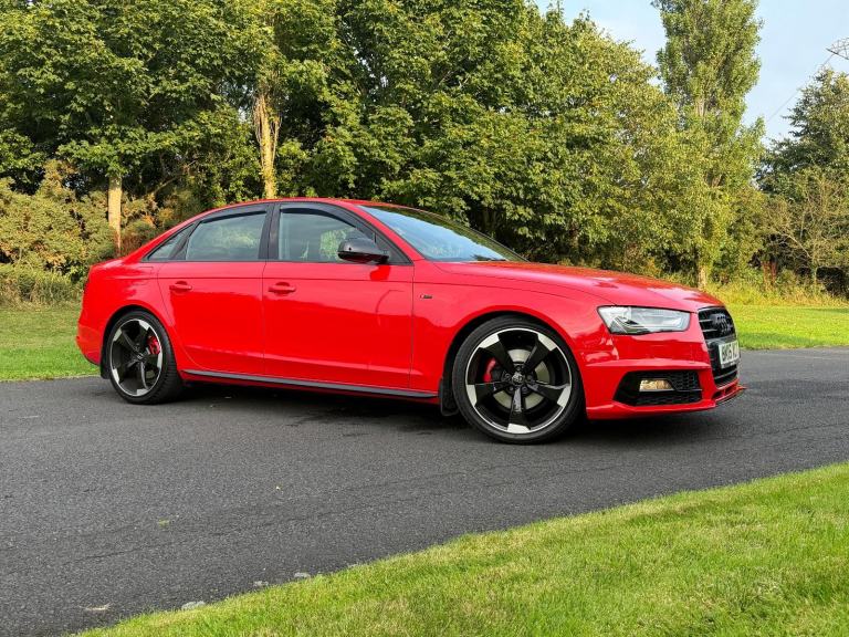 2015 Audi A4 2.0 TDI 150 BHP *** S-LINE PLUS BLACK EDTITON / 19 INCH ALLOYS 
