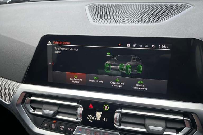 2021 BMW 3 Series 320i M Sport 5dr Step Auto ** Rear Parking Camera - Heated Seats ** Semi-Au Est...