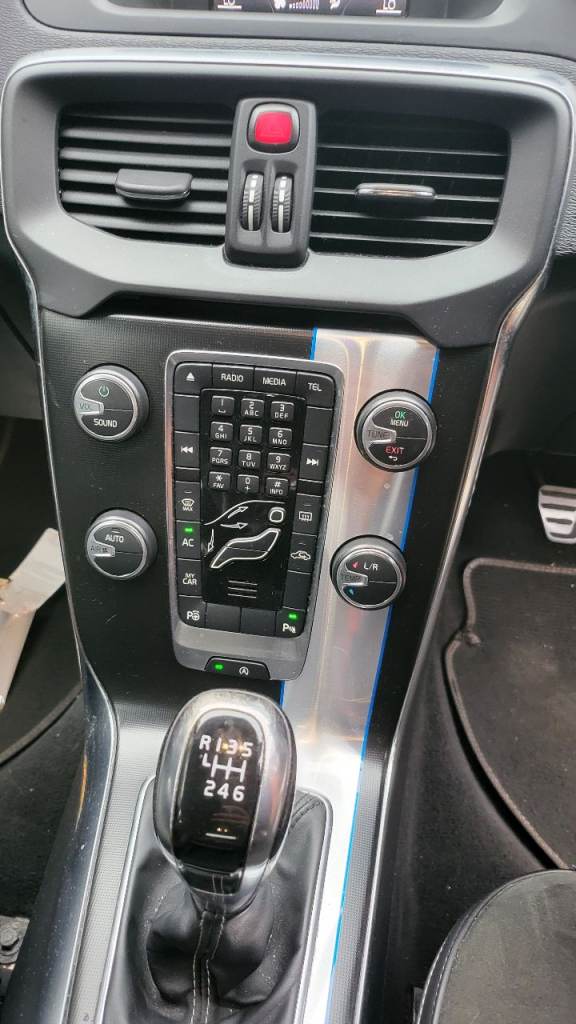 Volvo, V40, Hatchback, 2014, Manual, 1560 (cc), 5 doors