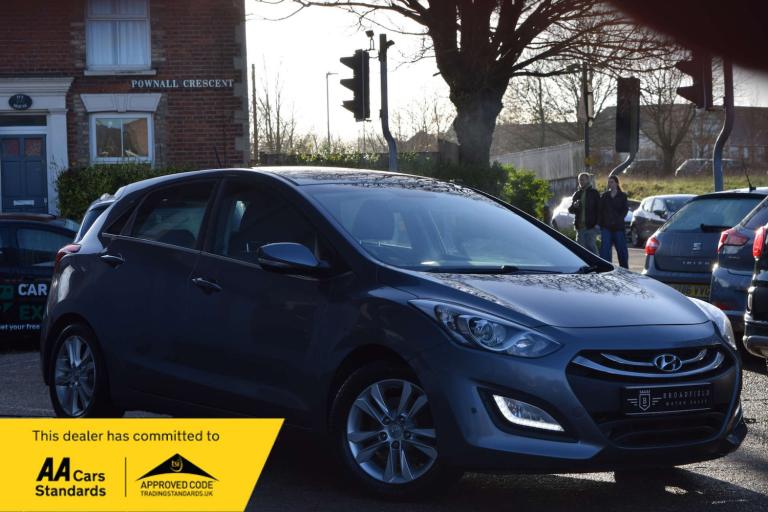 2014 Hyundai i30 1.6 CRDi [128] Blue Drive Style Nav 5dr HATCHBACK DIESEL Manual