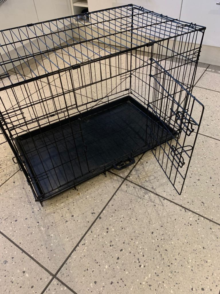 Dog crate 