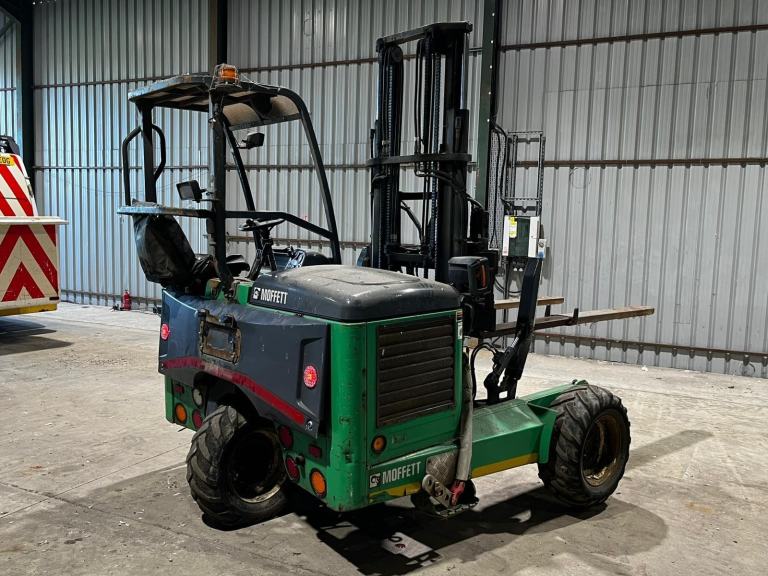 2015 MOFFETT M5 25.3 