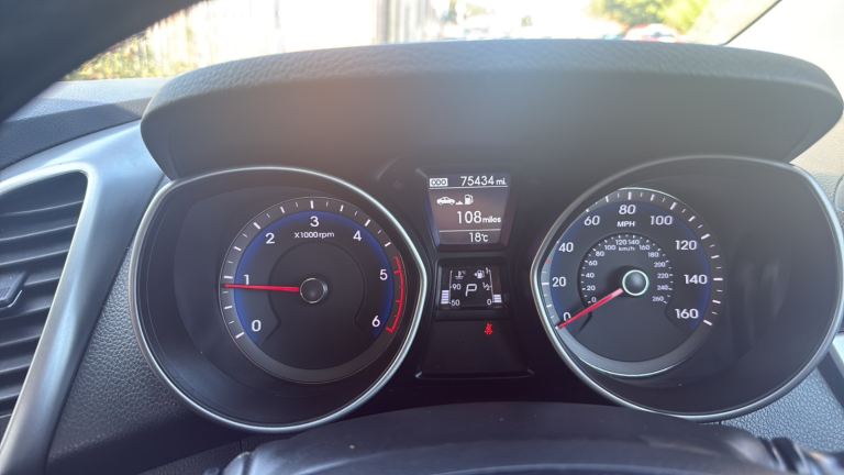 Hyundai, I30, Hatchback, 2015, Semi-Auto, 1582 (cc), 5 doors