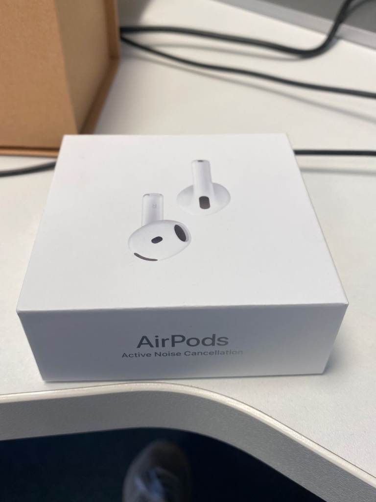 Unbox airpod 4 noise cancelling