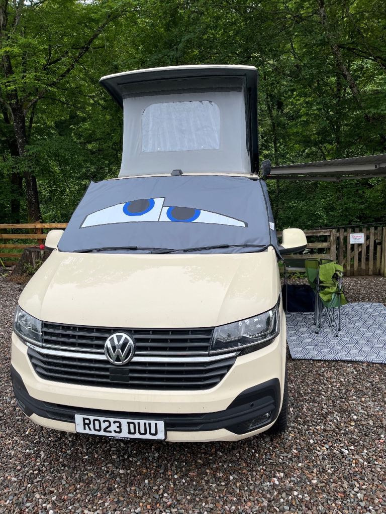 Rainbow thermal windscreen cover