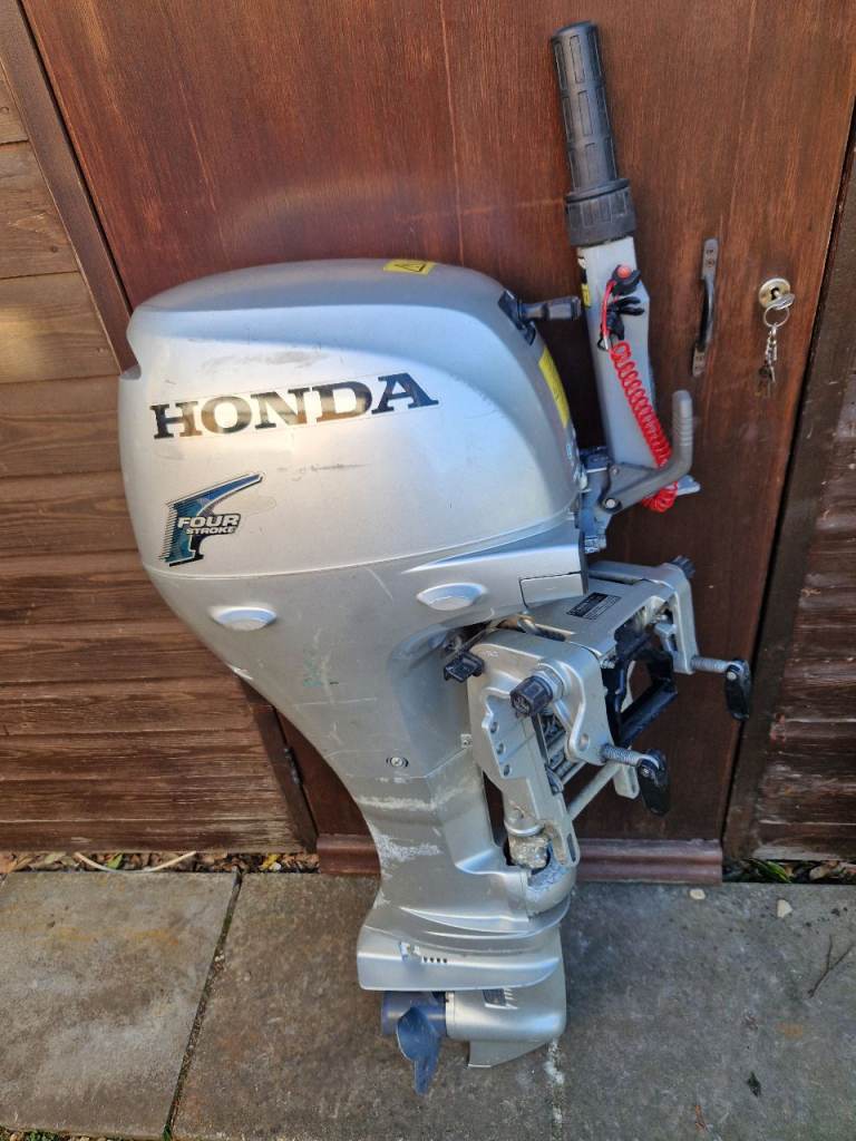 Honda 8hp outboard motor 