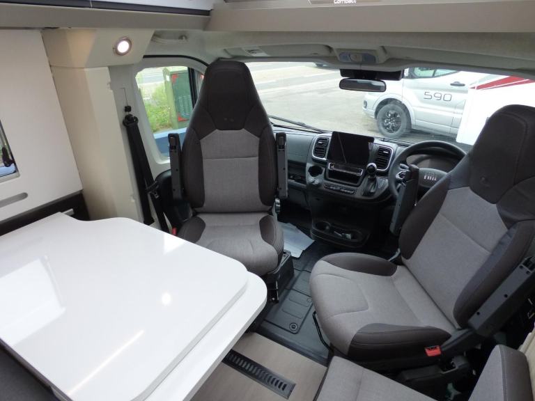 Adria Compact supreme SL DIESEL AUTOMATIC 2025