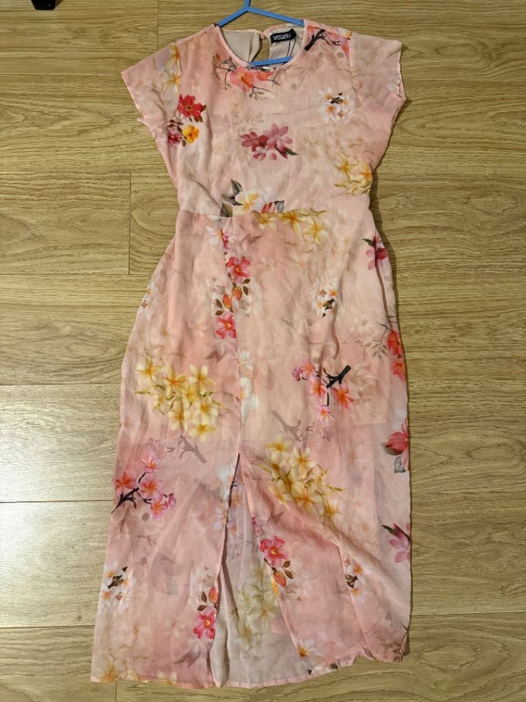 Floral Maxi Dress – Brand New with Tags Size 12/14