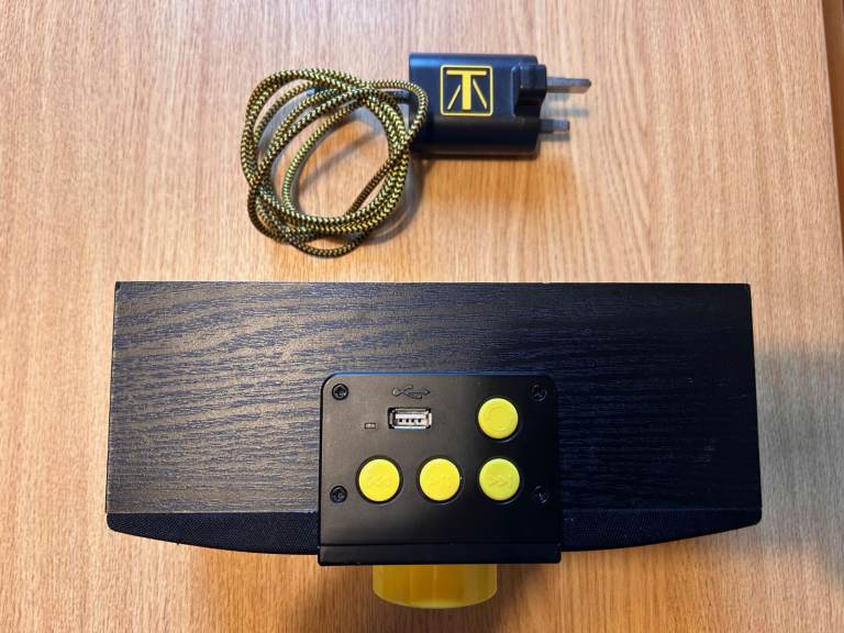 Audio Player – Sovereign 2 USB Memory Stick Player & Bluetooth Speaker.