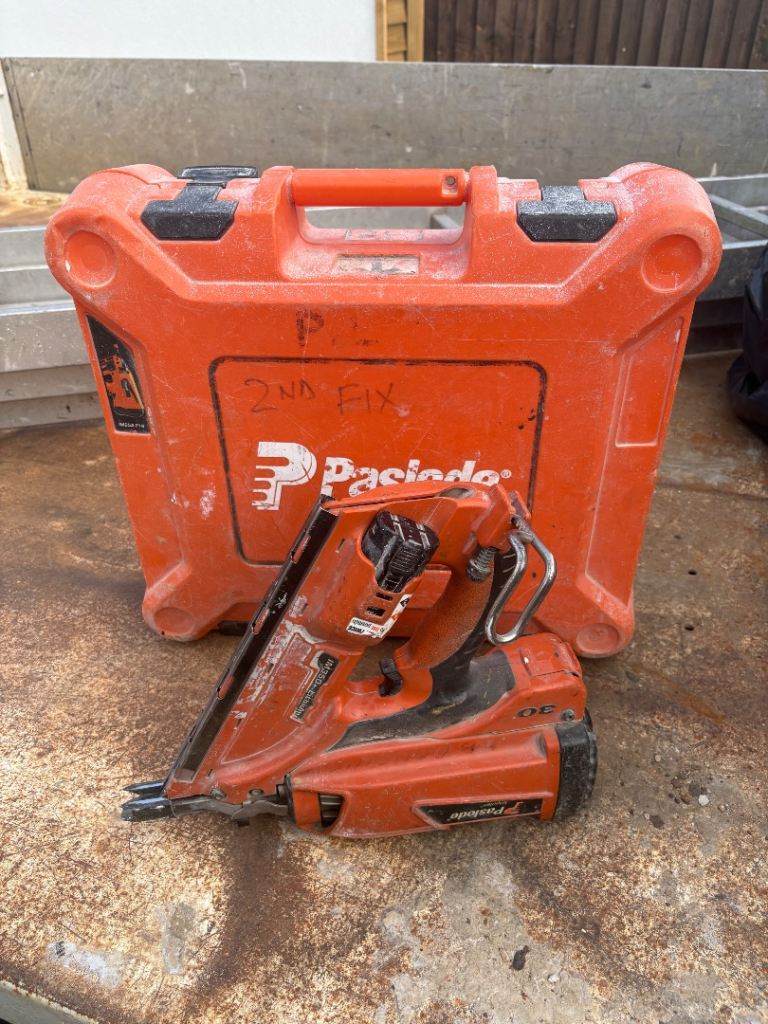 1st & 2nd fix nail guns 