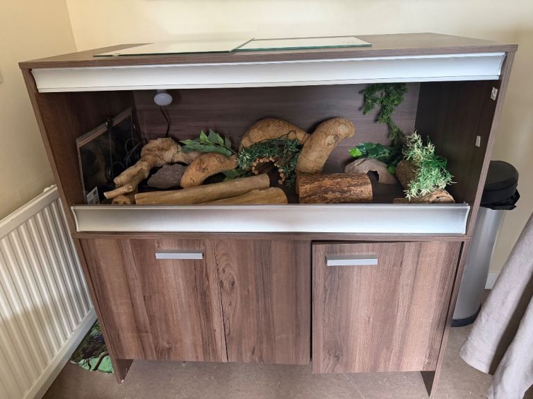 Vivarium cabinet 45x24x18