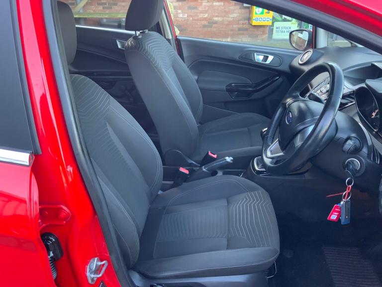 2015 Ford Fiesta 1.0 EcoBoost Zetec 5dr HATCHBACK Petrol Manual