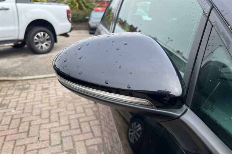 2017 Volkswagen Golf 1.4 TSI SE [Nav] 5dr DSG HATCHBACK PETROL Automatic