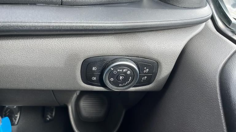 2023 Ford Transit Custom TRANSIT CUSTOM 300 L2 H1 DIESEL FWD  2.0 Eco Blue 130ps Low Roof Van Die...