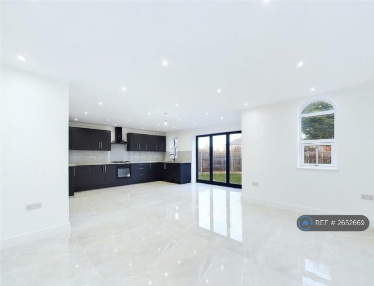 4 bedroom house in Hillmorton Road, Rugby, CV22 (4 bed) (#2652669)