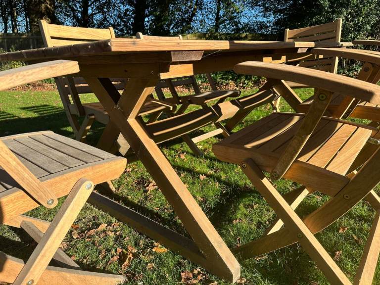 Solid wood garden table and chairs 