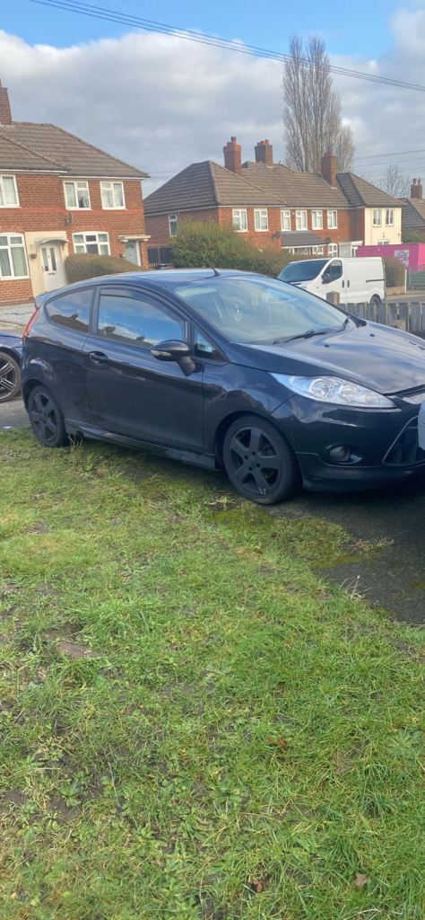 Ford fiesta 2013 breaking all parts