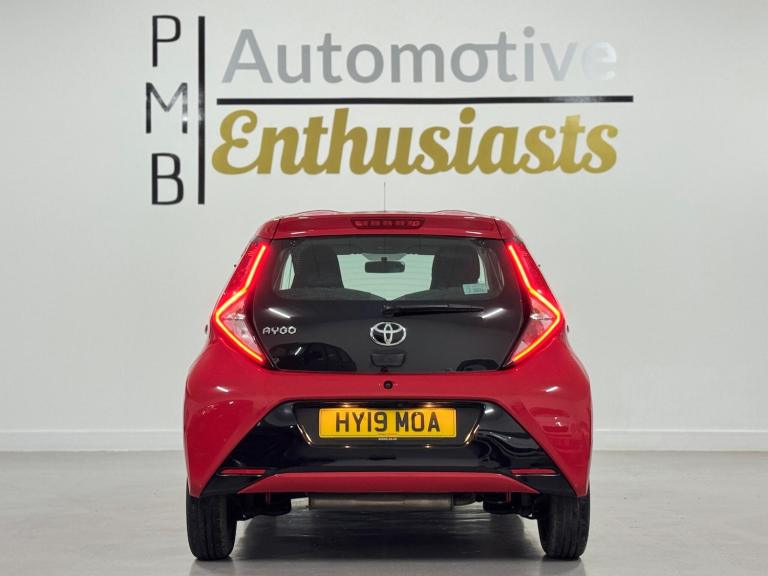 2019 Toyota AYGO 1.0 VVT-i x-play Euro 6 5dr HATCHBACK Petrol Manual