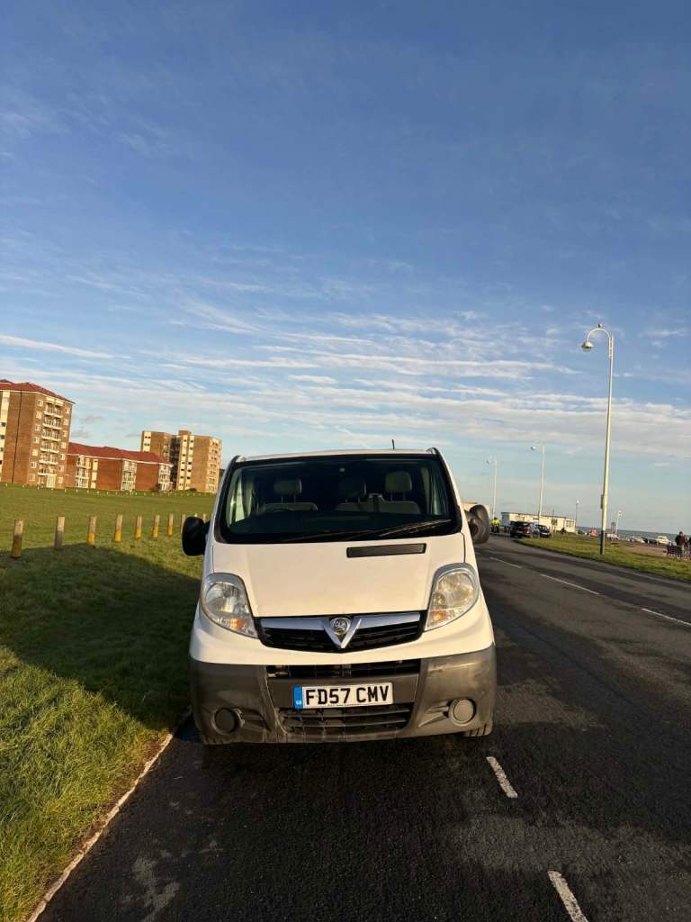 2007 VAUXHALL VIVARO 6 SPEED MANUAL !