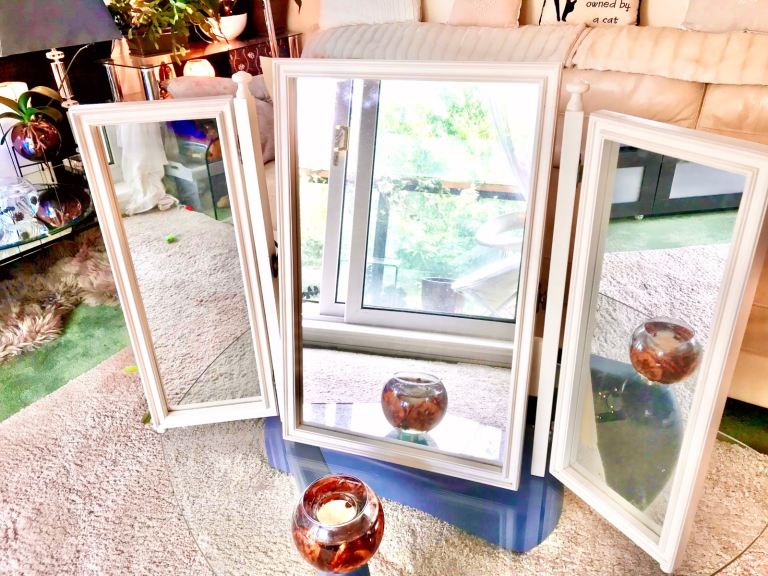 White triple adjustable dressing table mirror, stand alone, tilting action 