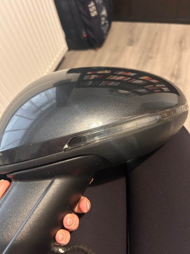 Porsche Macan LH Door Mirror – OEM – Grey – Spares or Repair