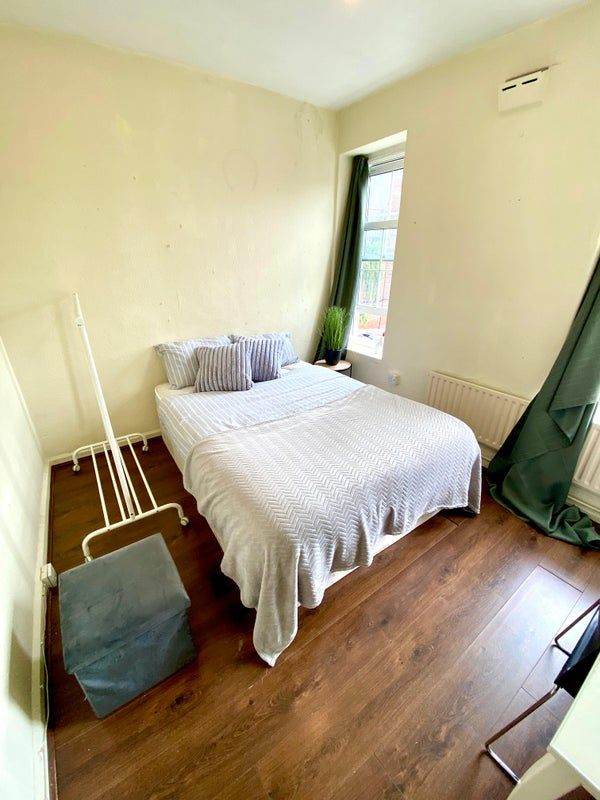🏠 Modern Double Room | Old Street / Hoxton | Zone 1 Living ✨