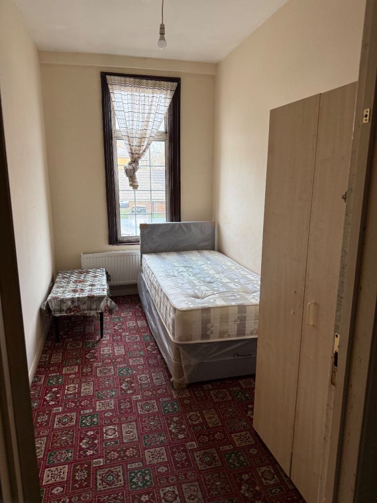 Single room all bills included