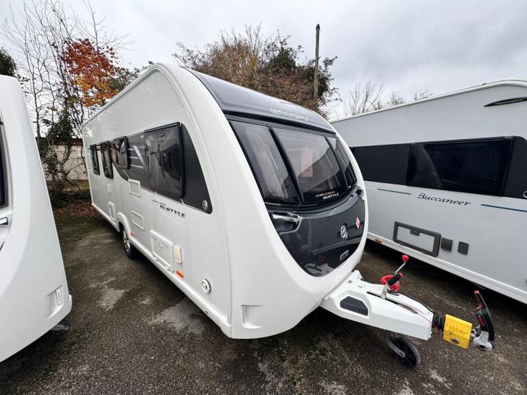 SWIFT CHALLENGER HI-STYLE 560 2021 MODEL ISLAND BED TOURING CARAVAN