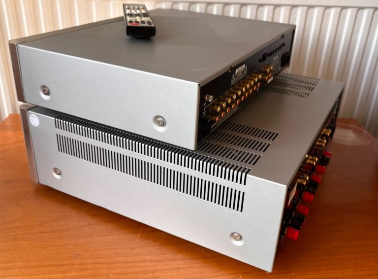 ROTEL RC-1580 Pre/RMB-1506 Power Amp combination