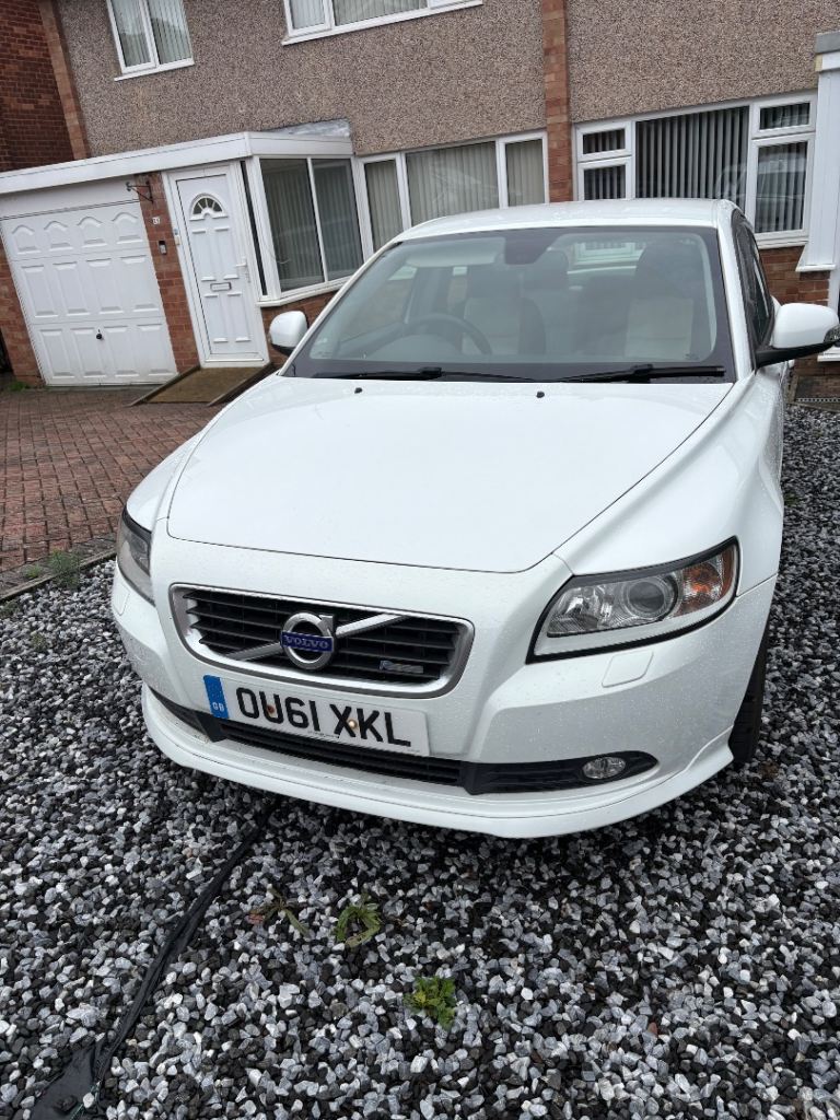 Volvo, S40, Saloon, 2011, Manual, 1560 (cc), 4 doors