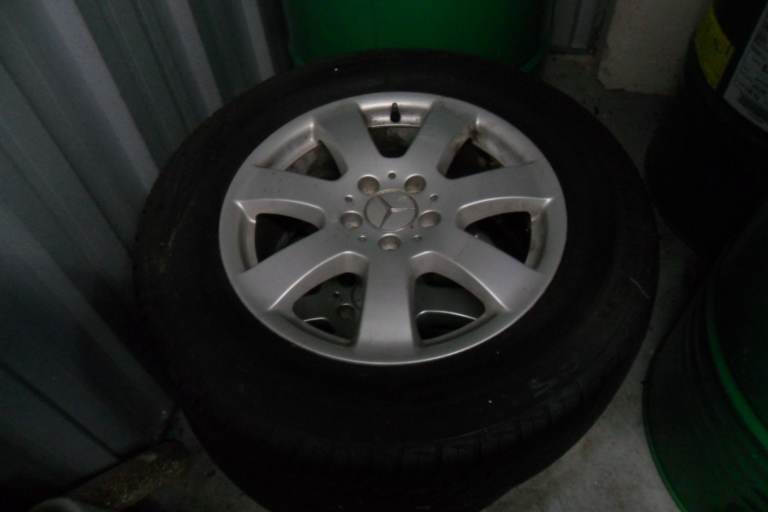 MERCEDES-BENZ 4X TYRES 235/65r17 