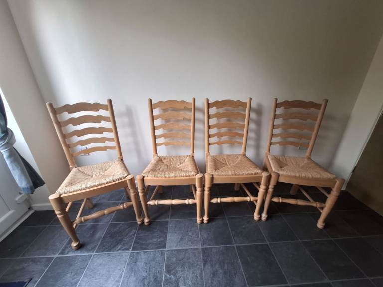 4x French country style ladderback dining chairs