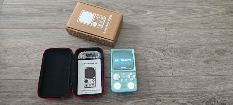 R36T Max Retro TV Handheld Game Console (18000+Games)