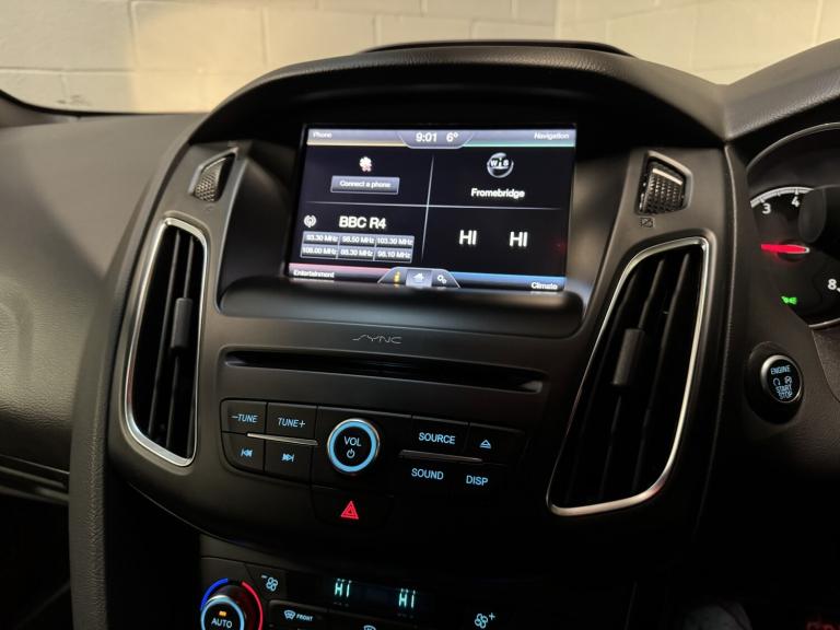 FORD FOCUS 2.0 T EcoBoost ST-2 Black Manual Petrol 2016