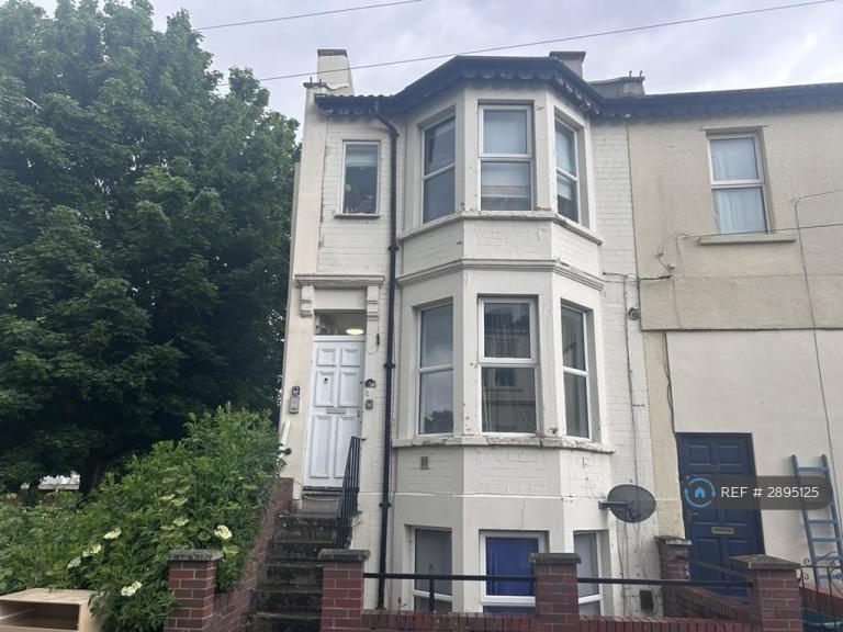 1 bedroom flat in Warden Road, Bristol, BS3 (1 bed) (#2895125)
