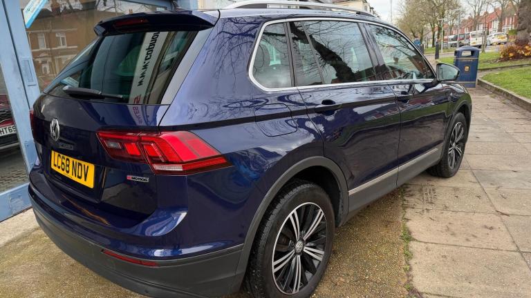 2018 Volkswagen Tiguan 2.0 TDI SE Navigation DSG 4Motion Euro 6 (s/s) 5dr