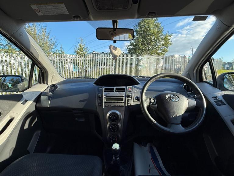 2010 Toyota Yaris 1.33 VVT-i TR 5dr [6] HATCHBACK Petrol Manual