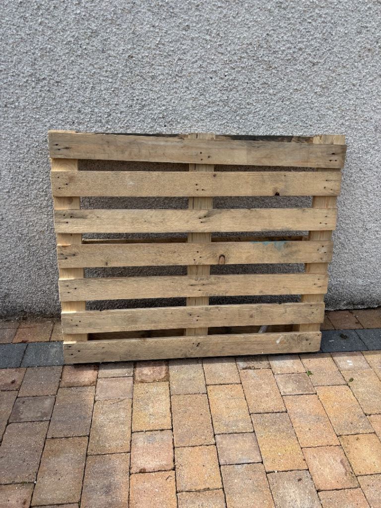 Wooden pallet